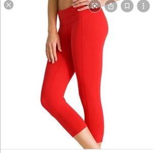 ATHLETA - orange/red capris leggings - Size small